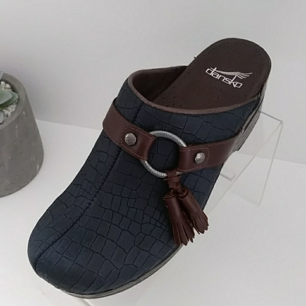 DANSKO LEATHER CLOGS